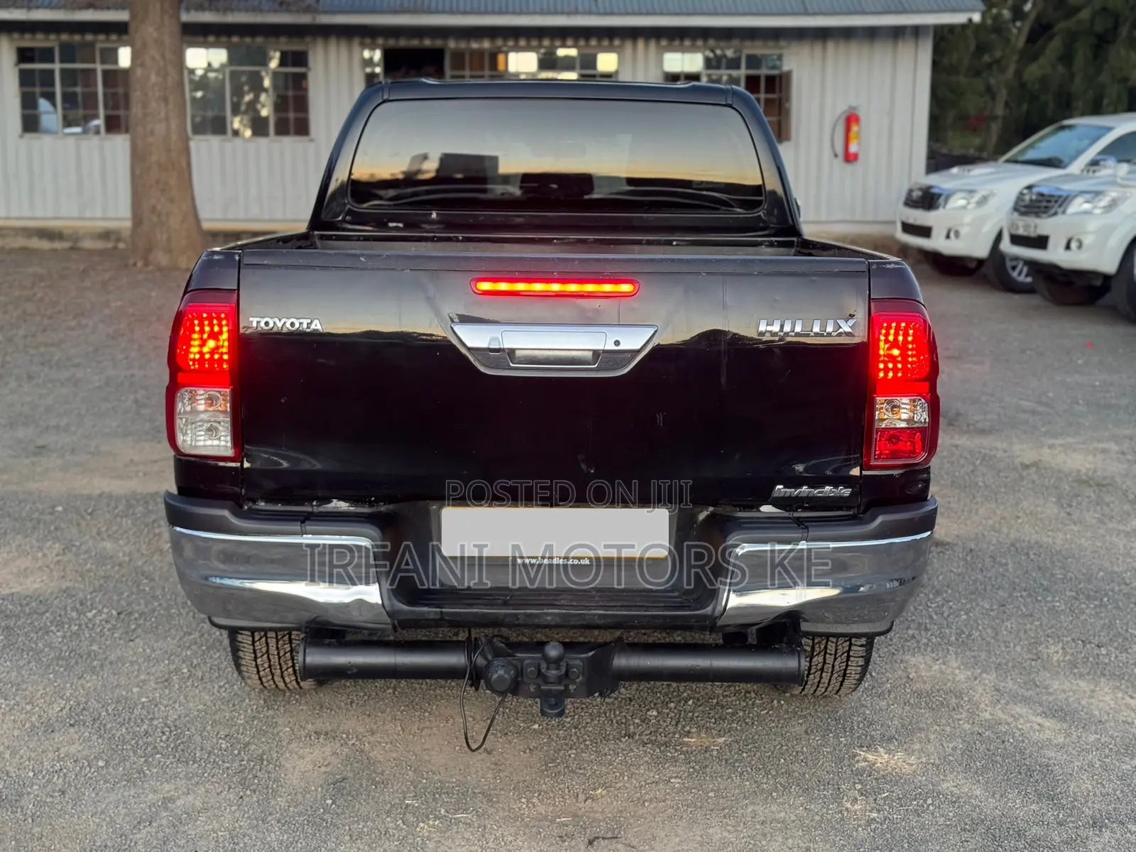Toyota Hilux SR5+ 4x4 2017 Black