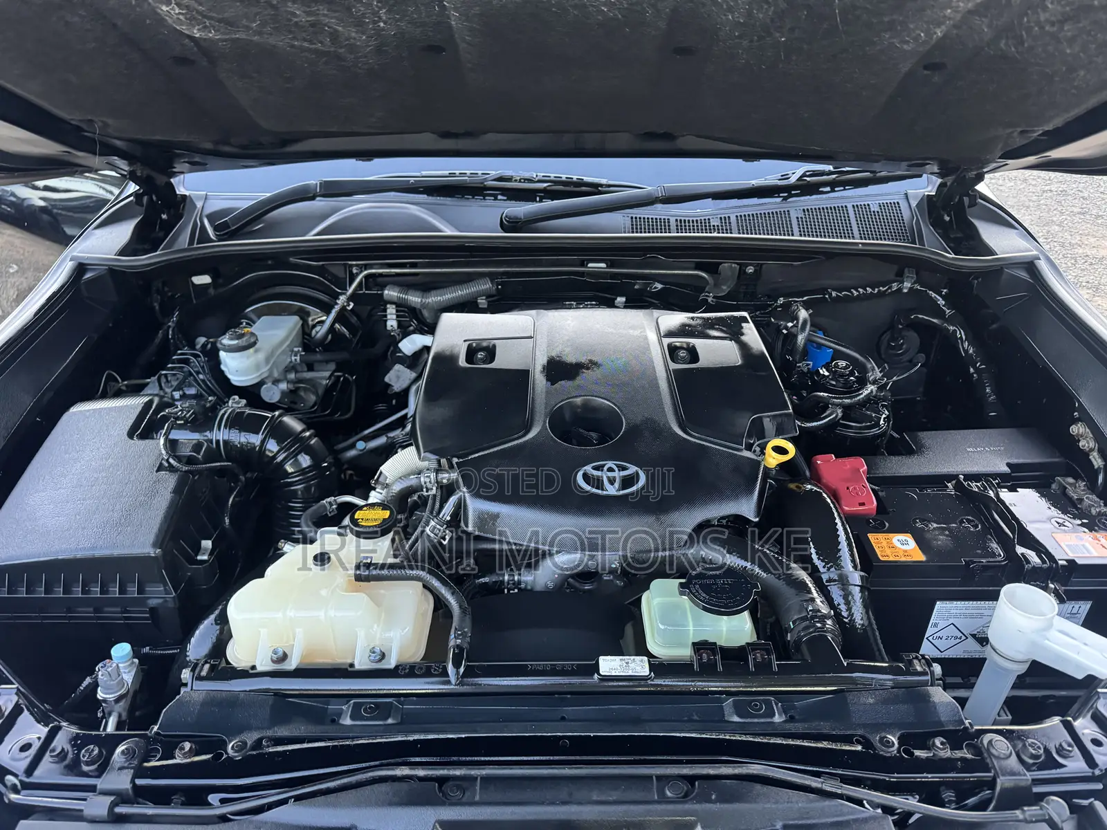Toyota Hilux SR5+ 4x4 2017 Black