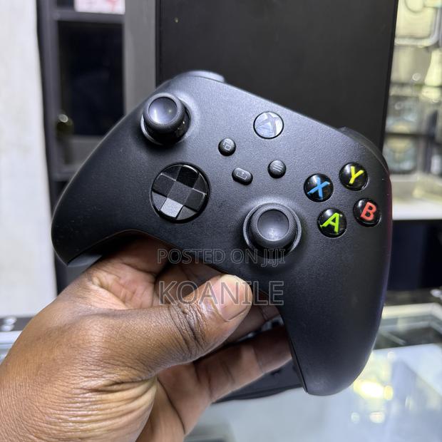 Xbox Series X (Used) - thumbnail 3