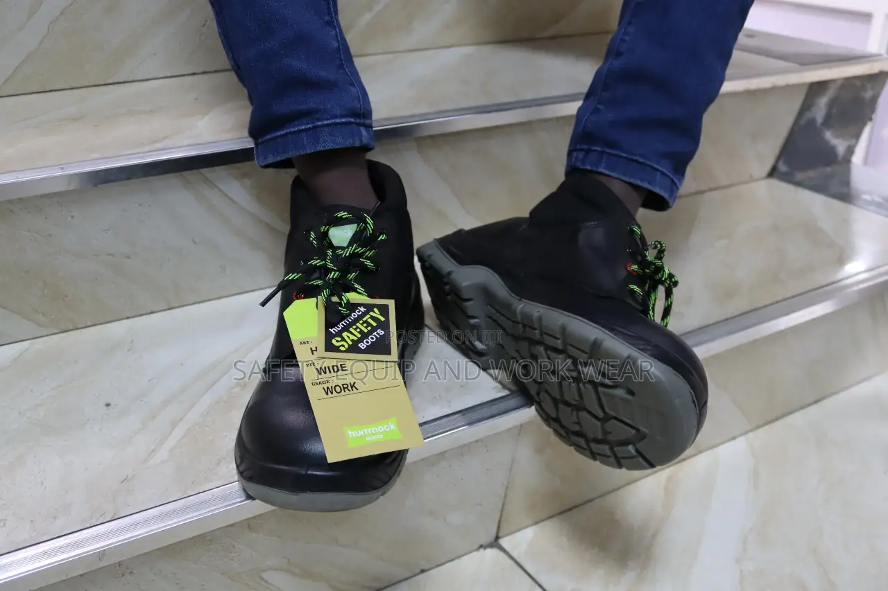 Hummock Boots With A Steel Plate Resistant