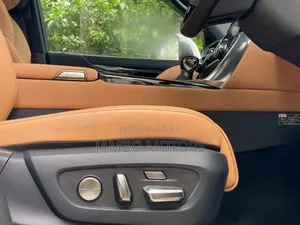 Lexus LX 2022 White