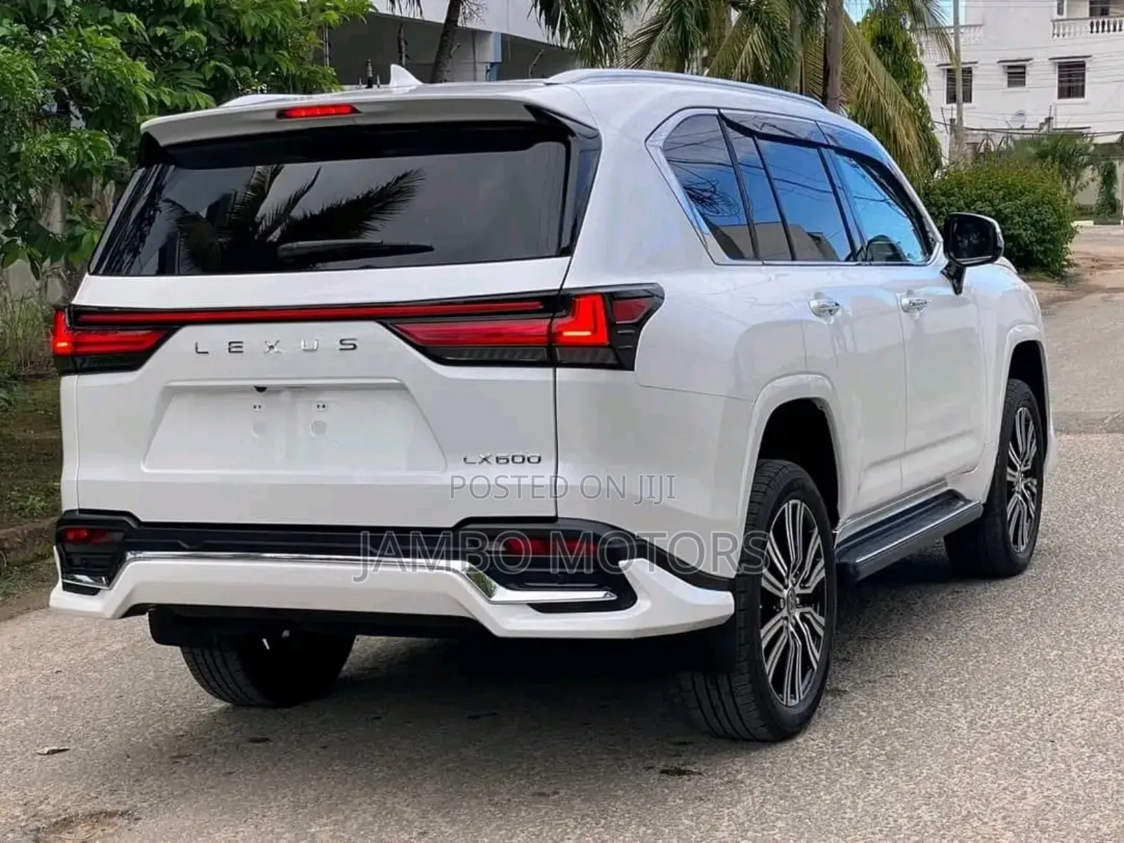 Lexus LX 2022 White