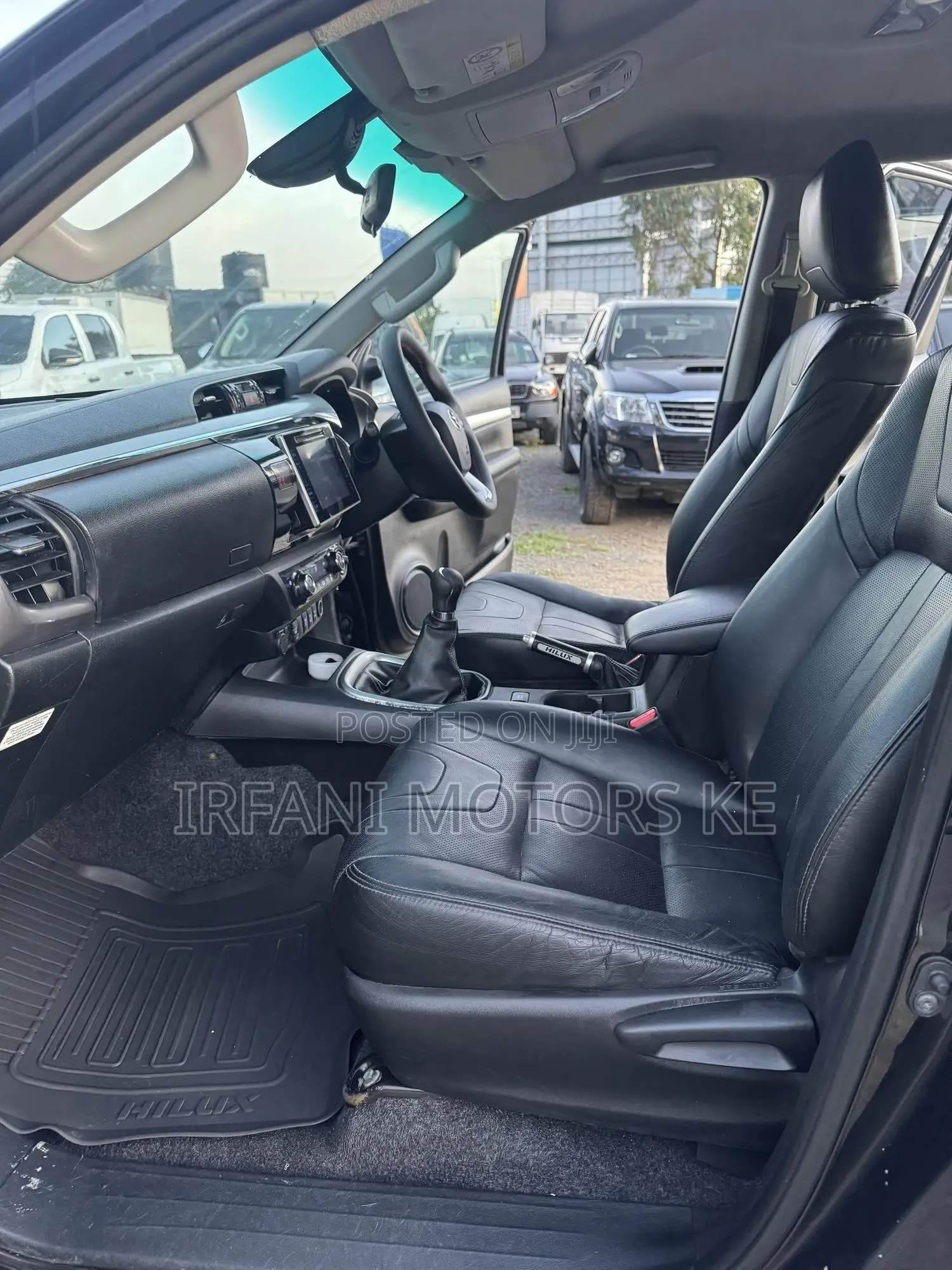 Toyota Hilux SR5+ 4x4 2017 Black