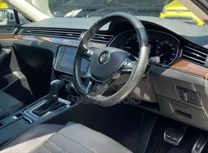 Volkswagen Passat 2017 Silver
