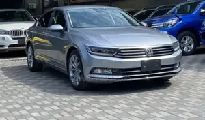 Volkswagen Passat 2017 Silver