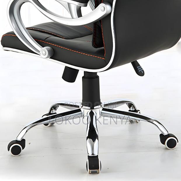 Office Chair: Black Leather Swivel Office Chair - thumbnail 5