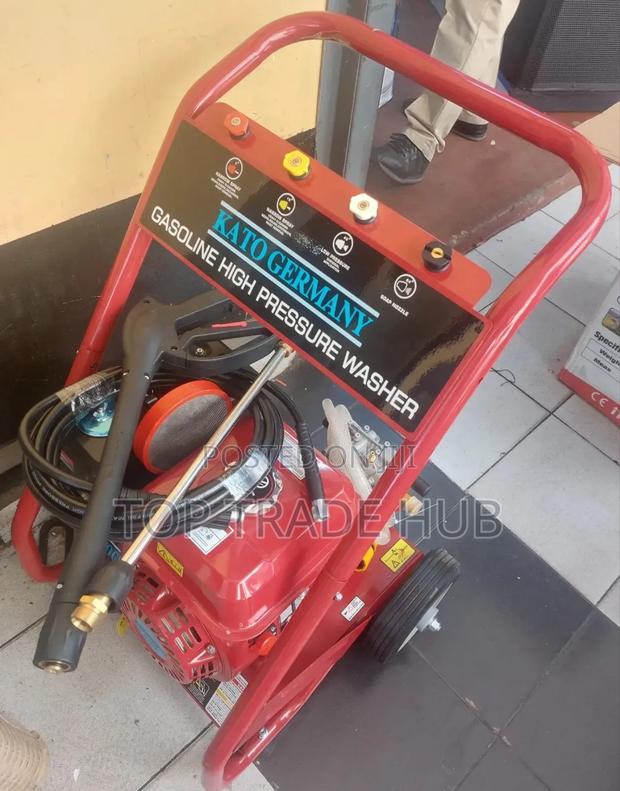 Kato  3300psi High-pressure Gasoline Car Washer