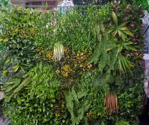 Artificial Green Grass Carpet Wall Decoration - main view