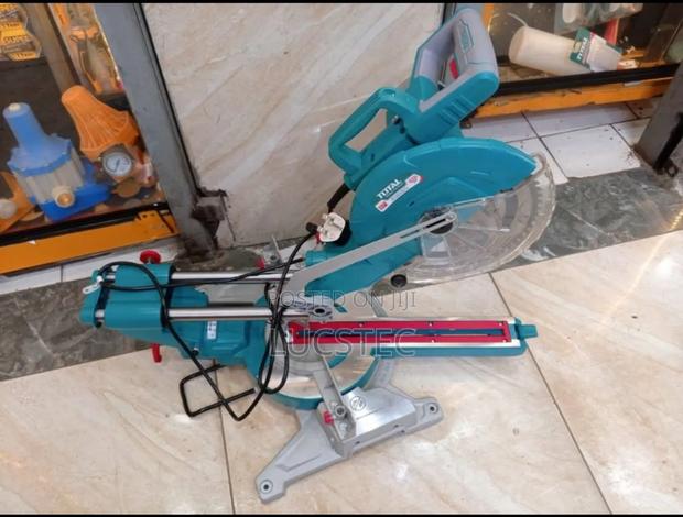Total Mitre Saw 1800w - thumbnail 2