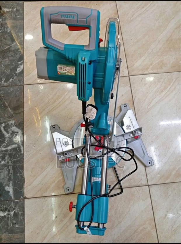 Total Mitre Saw 1800w - thumbnail 3