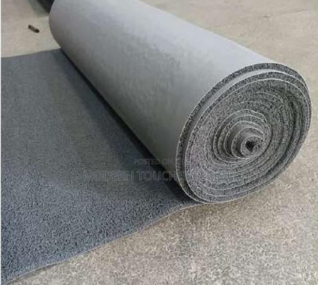Tough, Non-Slip PVC Spaghetti Carpet