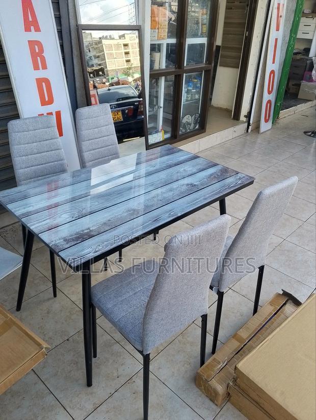 Top Glass Imported Dining Table