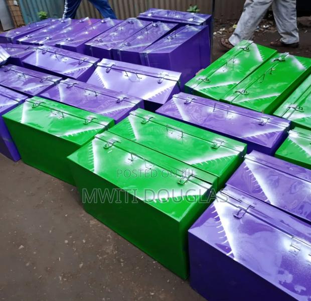 The Decentiful Quality Metallic Box