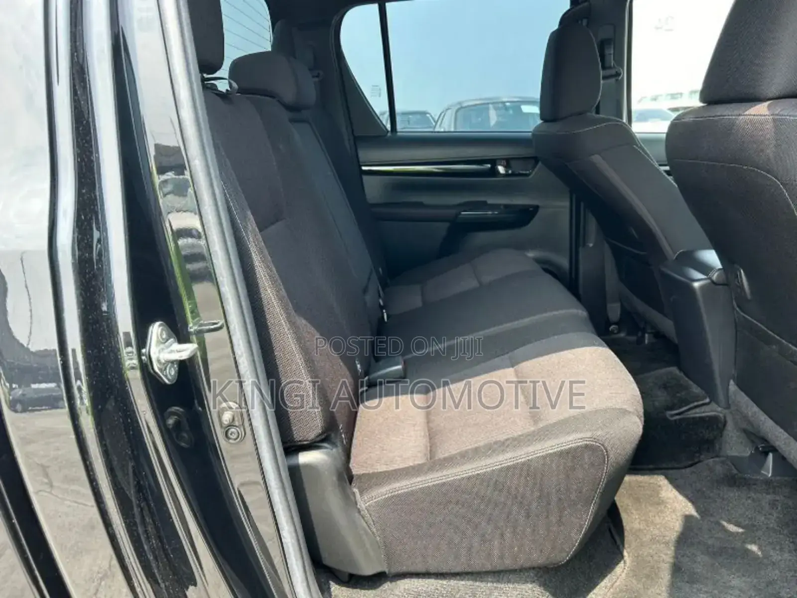 Toyota Hilux Revo Double Cab Deisel 2.4 RWD 2018 Black
