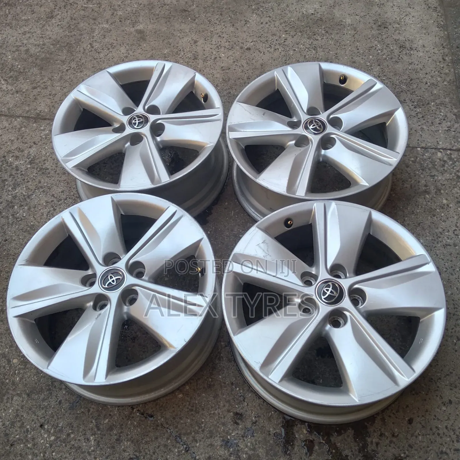 Size 17 Inches Harrier Original Brand New Rims Set