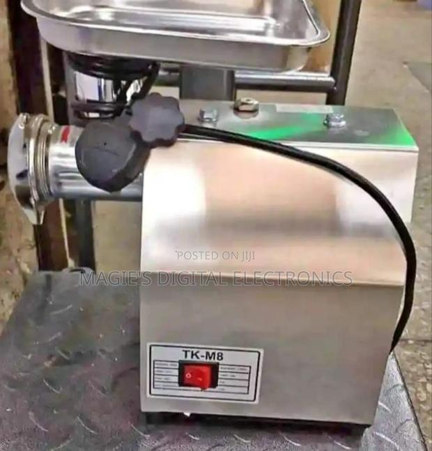 M8 Durable Meat Mincer - main view