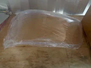 Toyota Hiace 7l Headglass/Headlens 2005