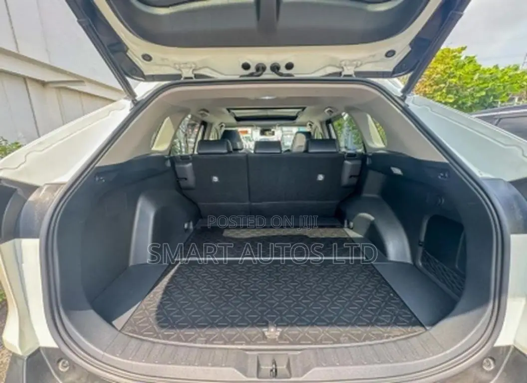 Toyota RAV4 2019 Off white