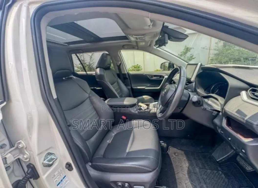 Toyota RAV4 2019 Off white