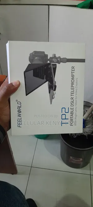 Feelworld TP2 Teleprompter for Smartphones, Cameras