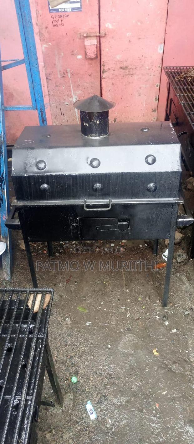 Closed Berbecue/Nyama Choma Grill Size 20*12
