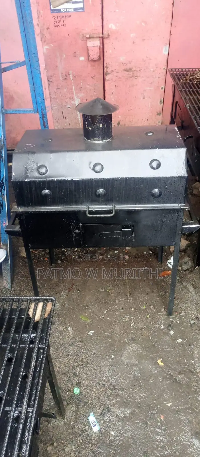 Closed Berbecue/Nyama Choma Grill Size 20*12