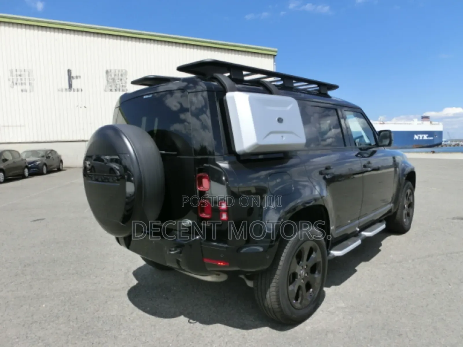 Land Rover Defender X-Dynamic SE 2021 Black
