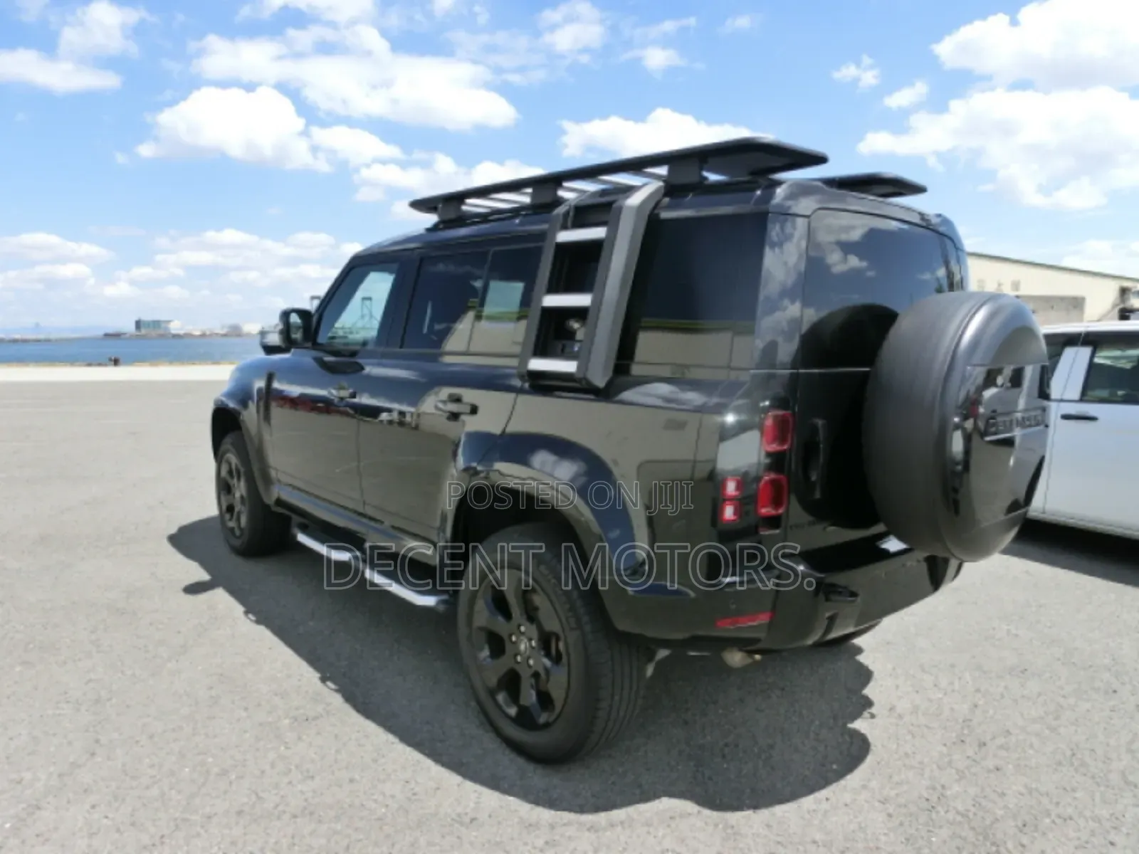 Land Rover Defender X-Dynamic SE 2021 Black
