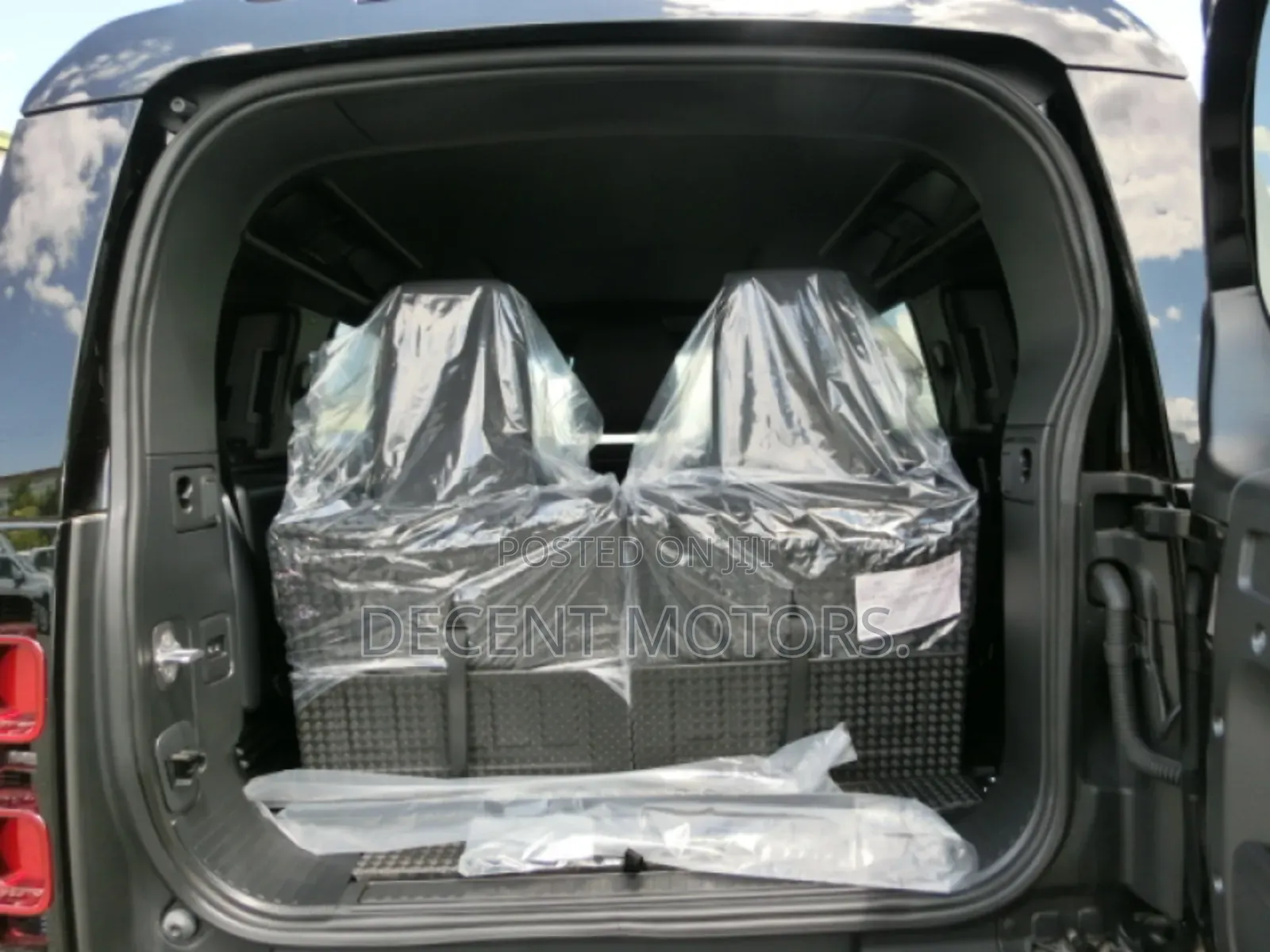 Land Rover Defender X-Dynamic SE 2021 Black