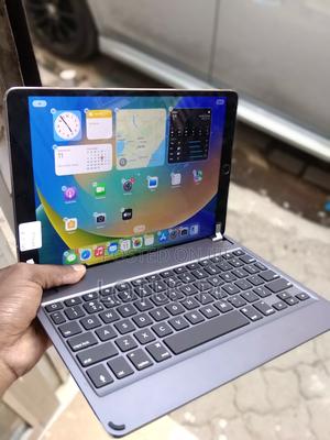 Apple iPad Pro 10.5 (2017) 256 GB Silver - thumbnail 2