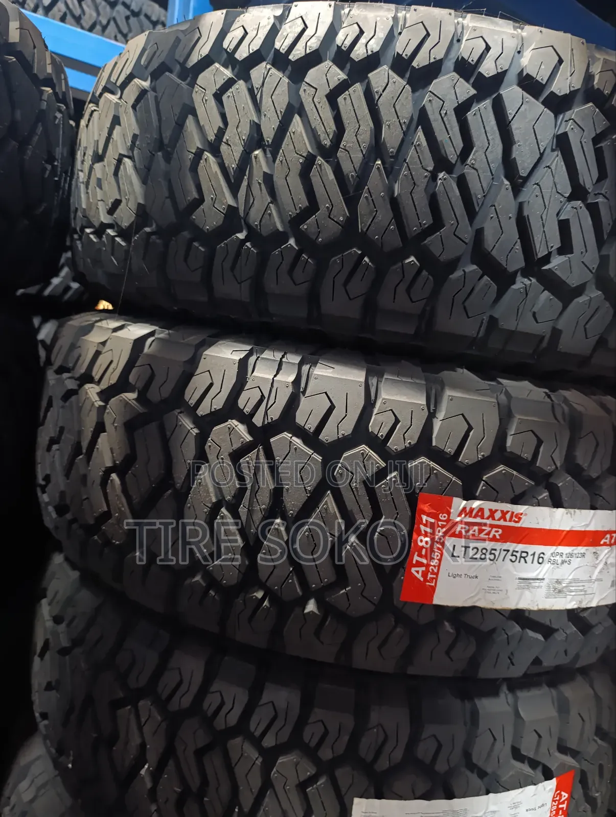Maxxis 285/75r16 Razr At811