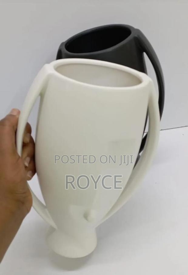Avatar Face Vase - thumbnail 3