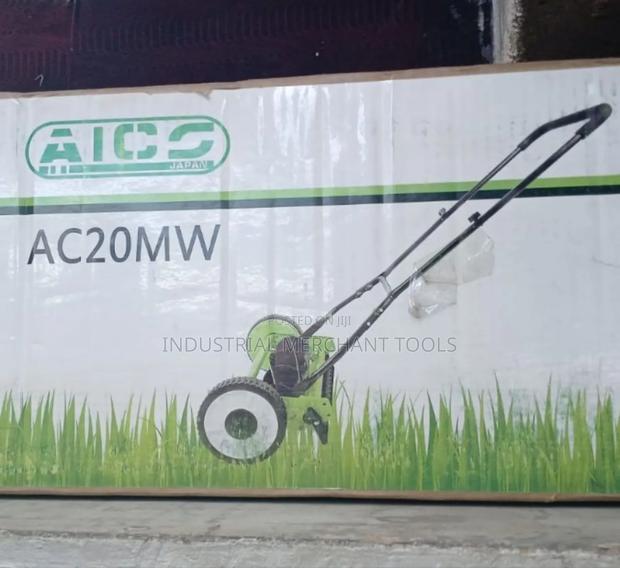 Manual Lawn Mower - main view