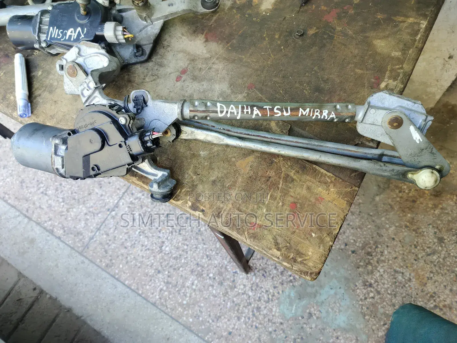 Daihatsu Mira Wiper Motor
