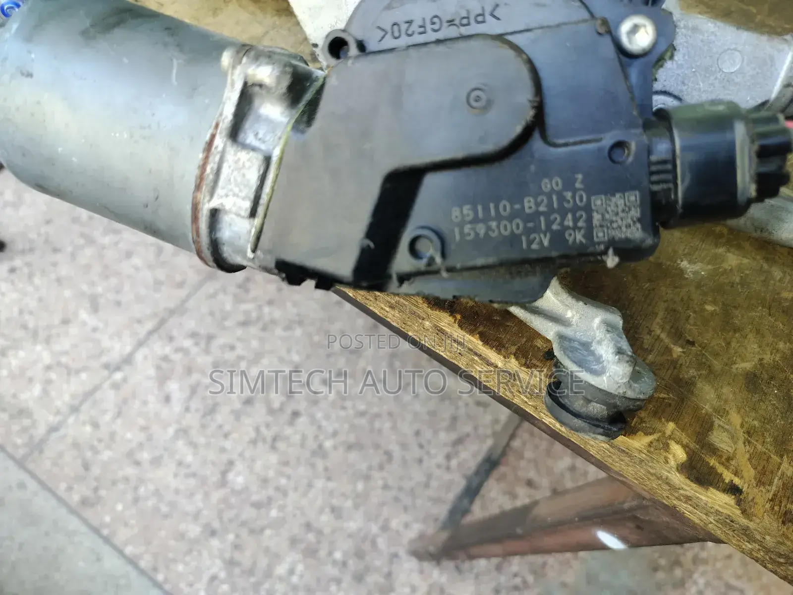 Daihatsu Mira Wiper Motor