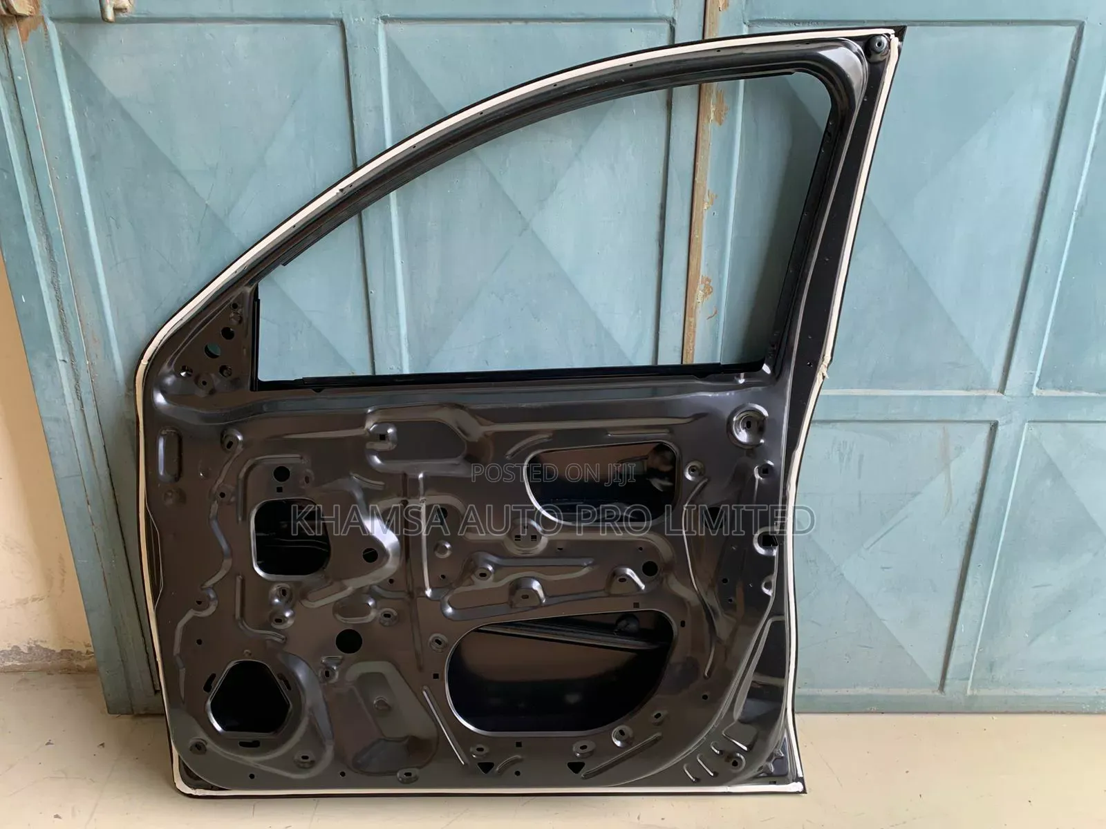 Front Door Mitsubishi Triton L200
