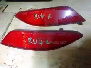 Honda Vezel RU4 Rear Bumper Reflectors