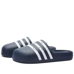 Adidas Mules / Slides in Plenty 40-45