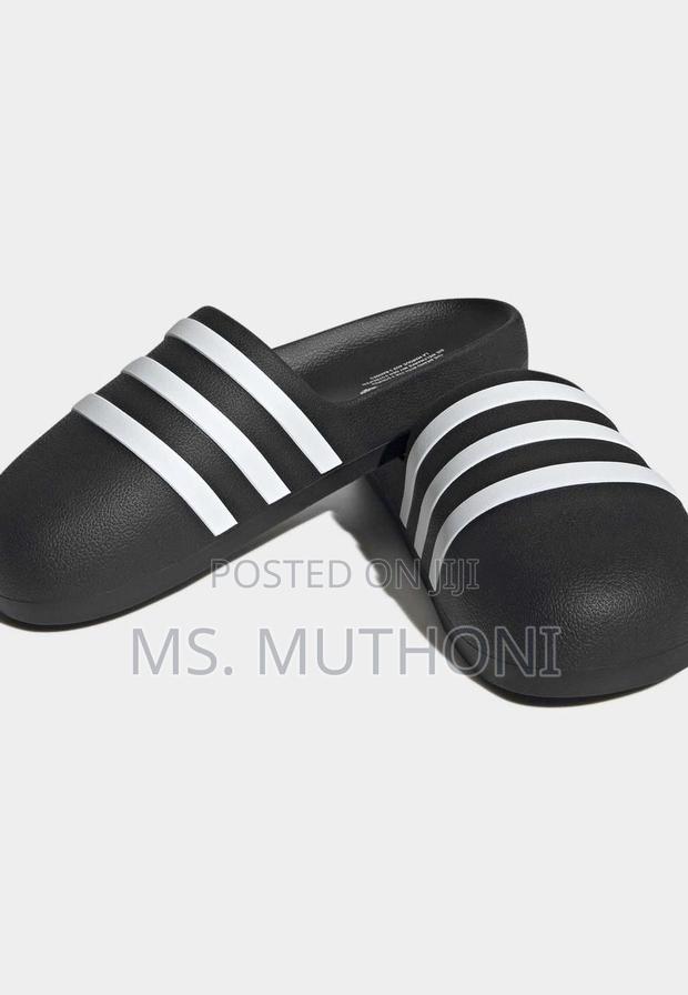 Adidas Mules / Slides in Plenty 40-45 - thumbnail 4
