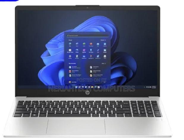 New Laptop HP 250 G10 8GB Intel Core I5 SSD 512GB - main view