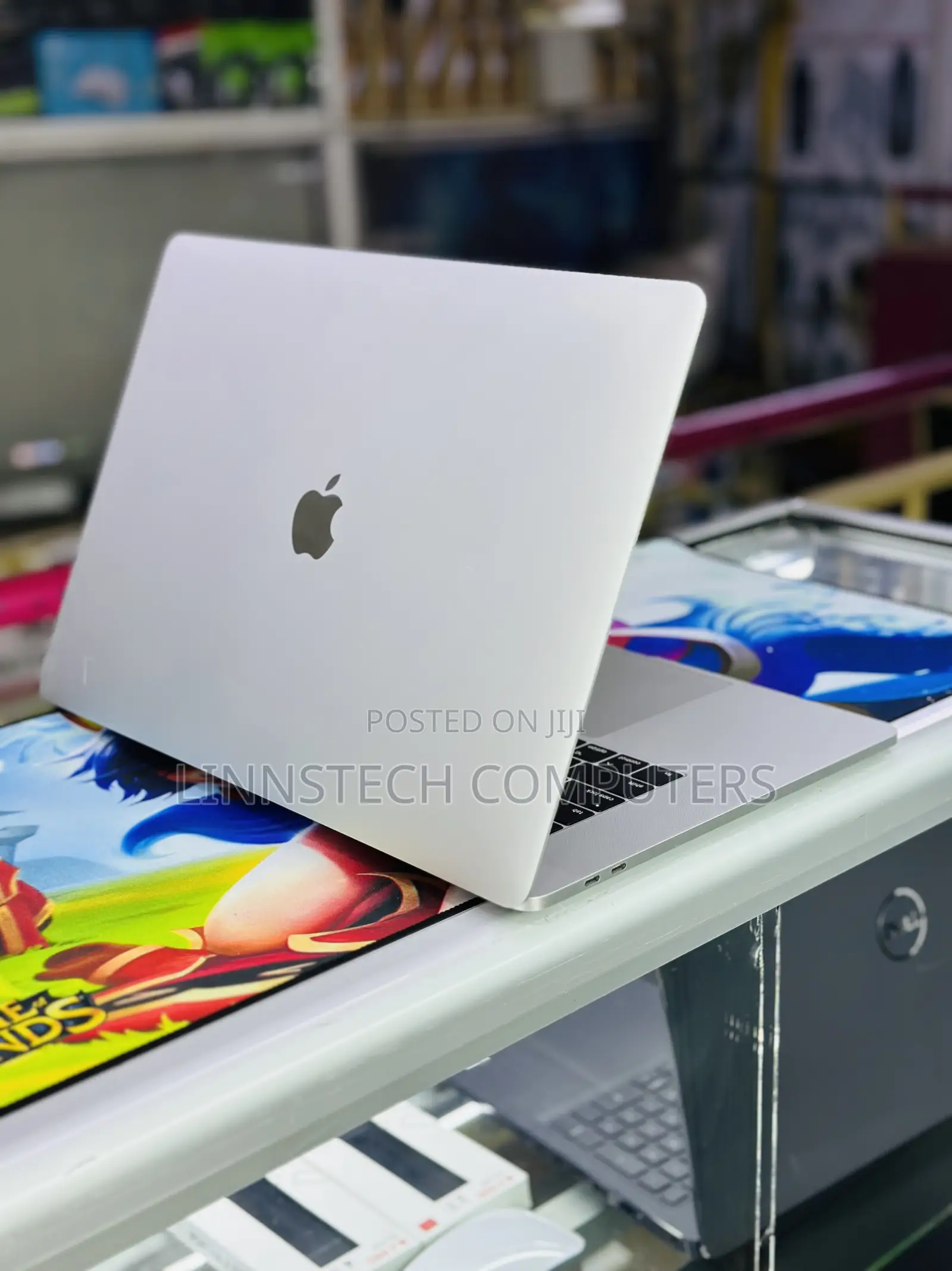 Laptop Apple MacBook Pro 2017 16GB Intel Core I7 SSD 256GB