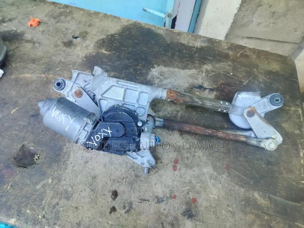 Toyota Voxy Wiper Motor - main view