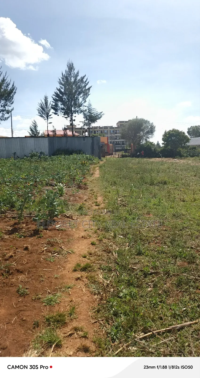 3/4 Plot in Kapsoya Ideal for Commercial With Title.