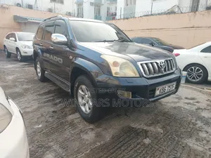 Toyota Land Cruiser 4.0 V6 GX-R 2010 Blue