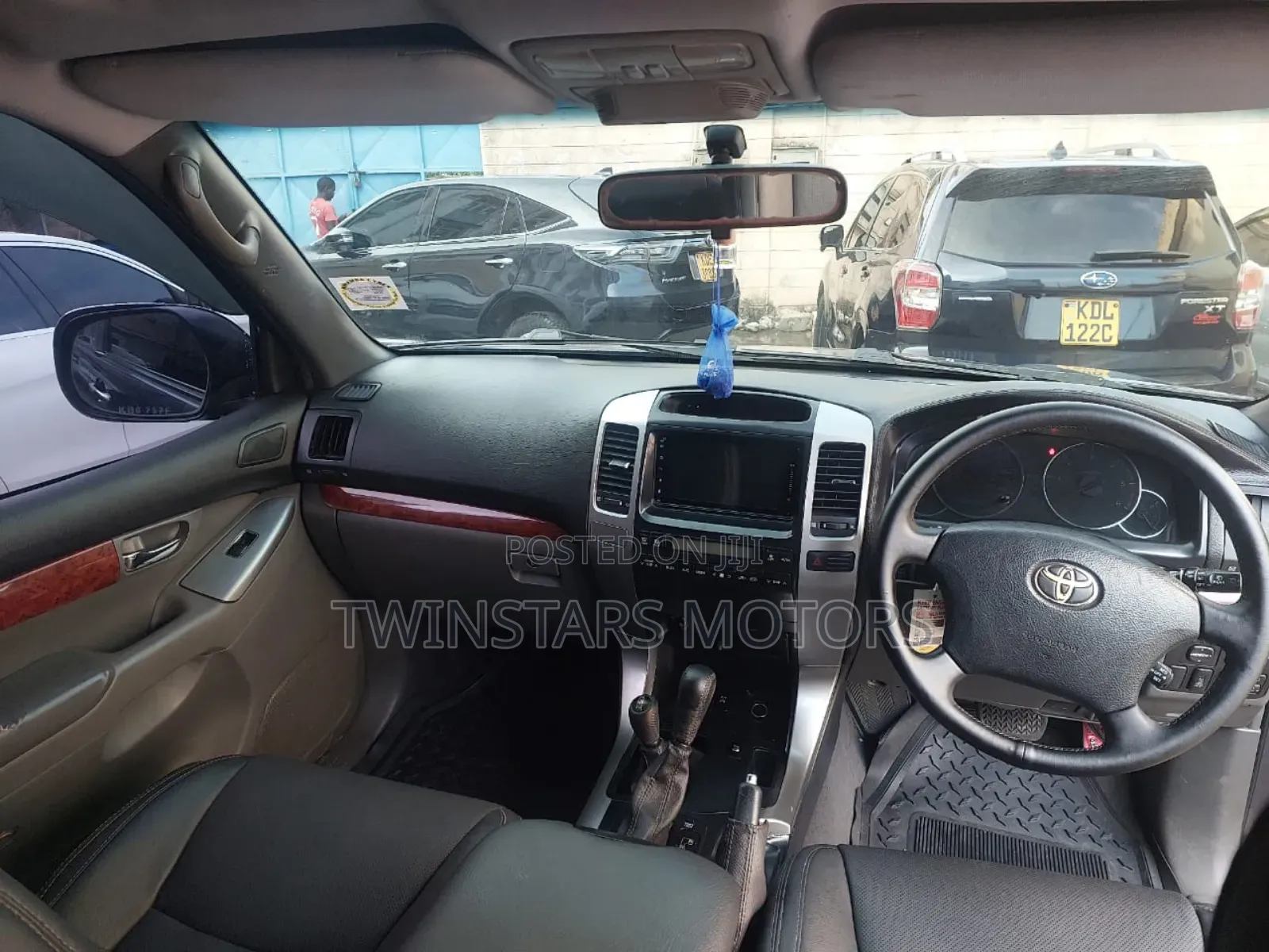 Toyota Land Cruiser 4.0 V6 GX-R 2010 Blue