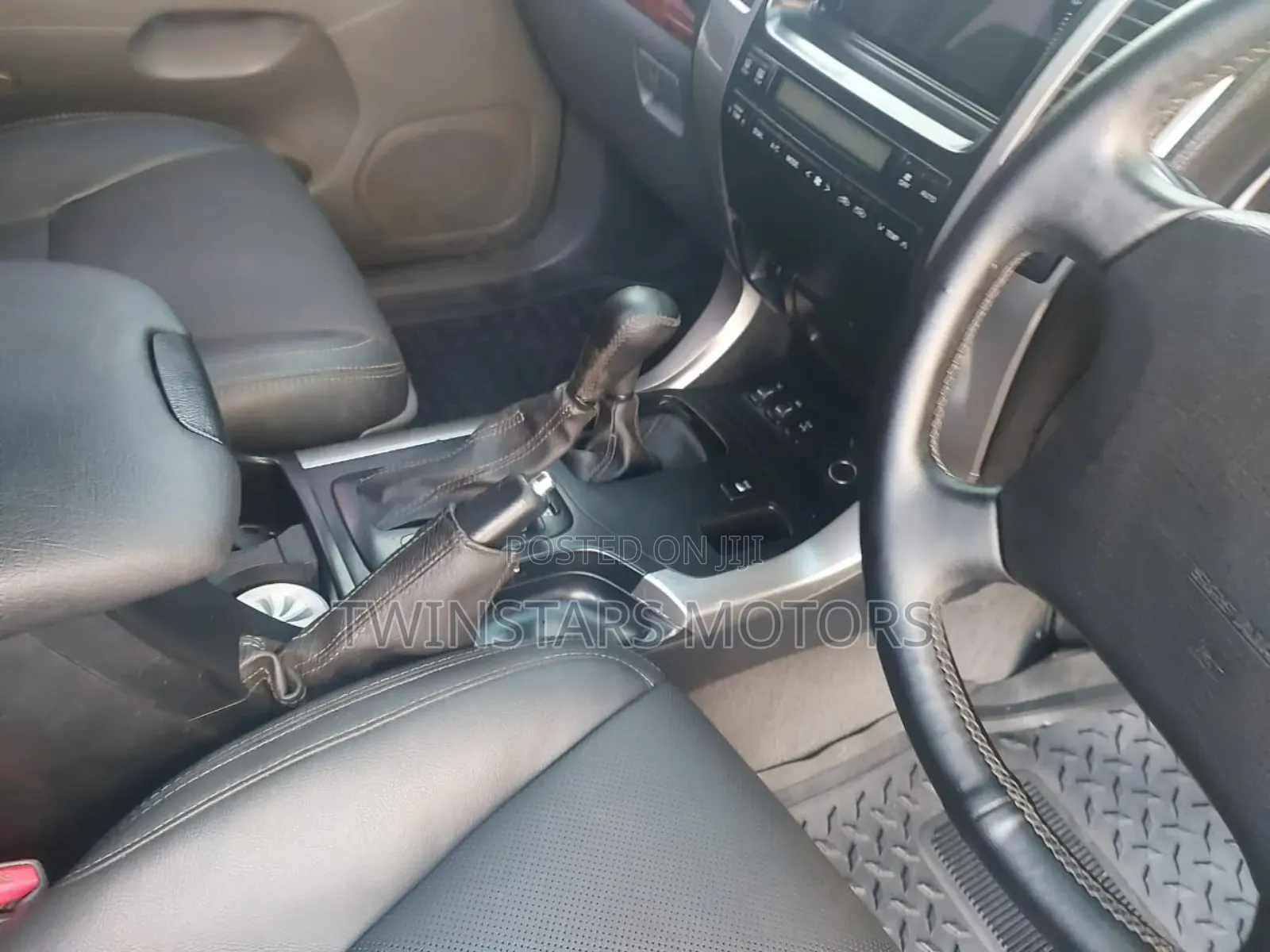 Toyota Land Cruiser 4.0 V6 GX-R 2010 Blue
