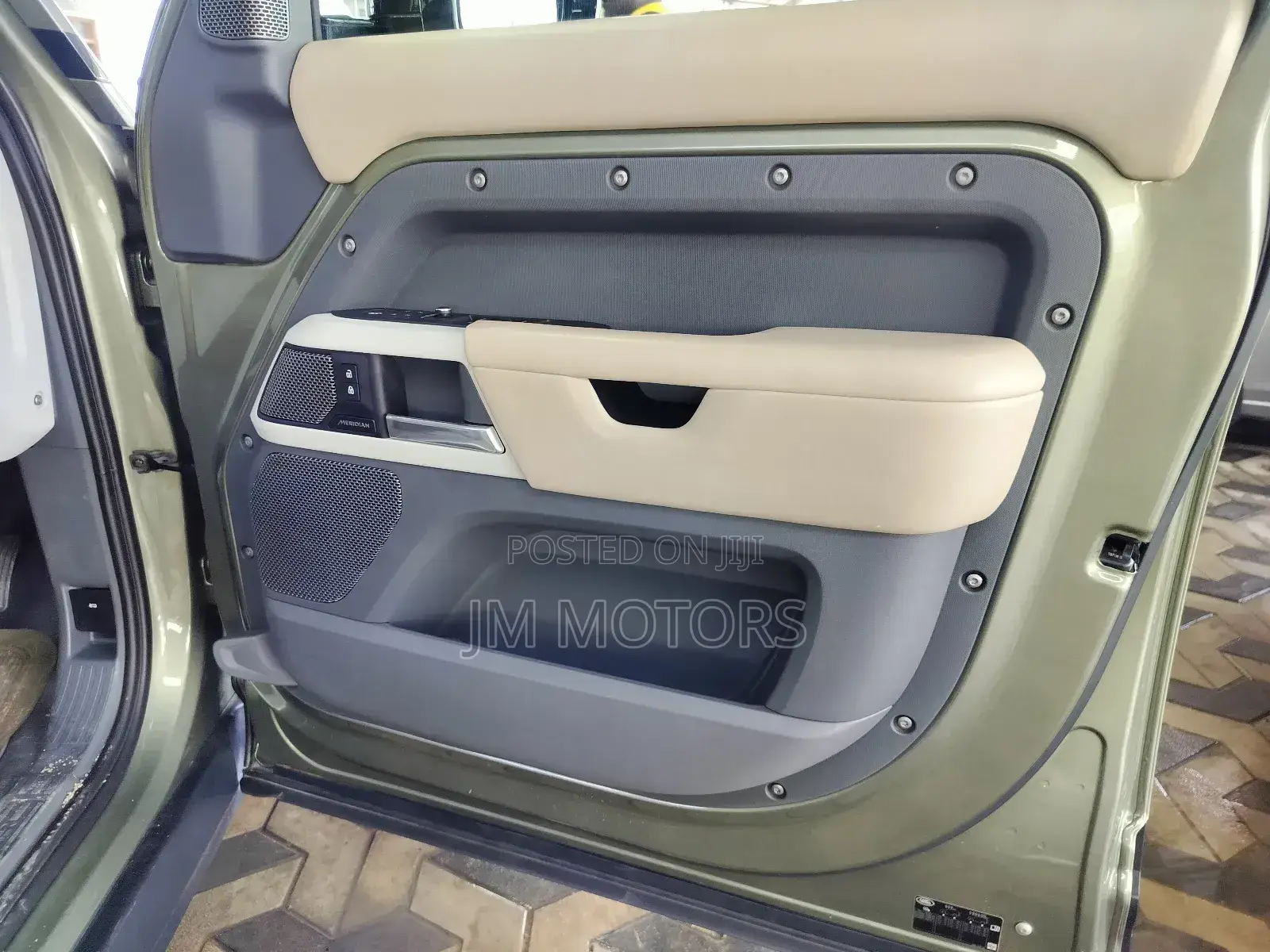 Land Rover Defender 2019 Green