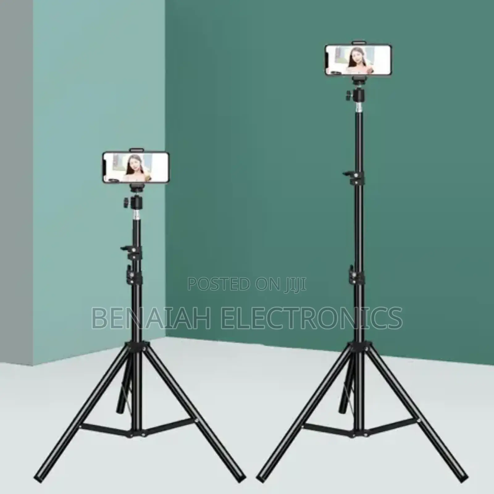 Professional Phone Stand With Ball Head Screw and a Holder