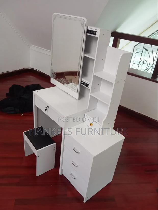 Dressing Room Table - main view