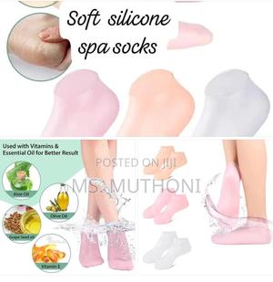Silicone Moisturizing / Exfoliating Socks* - thumbnail 2